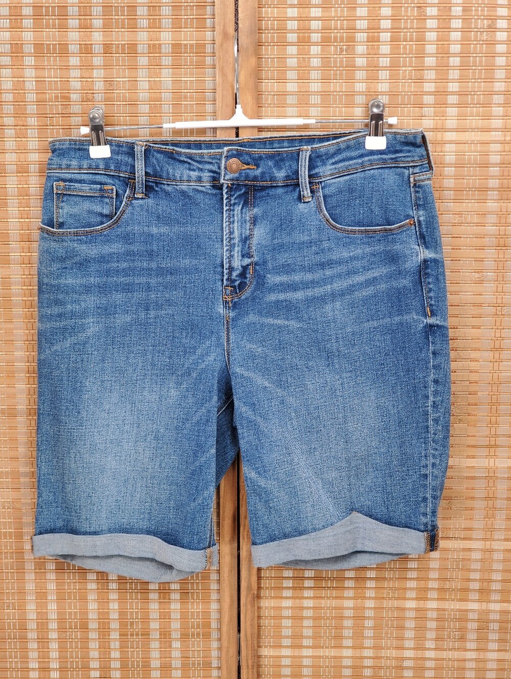 ☆ Old Navy High Rise Antonella Bermuda Shorts Size 12